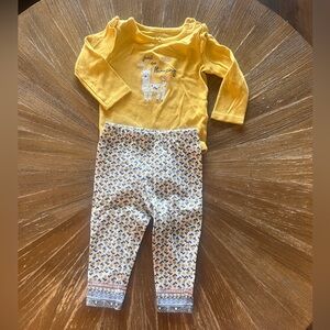 Carter’s 12M two piece set